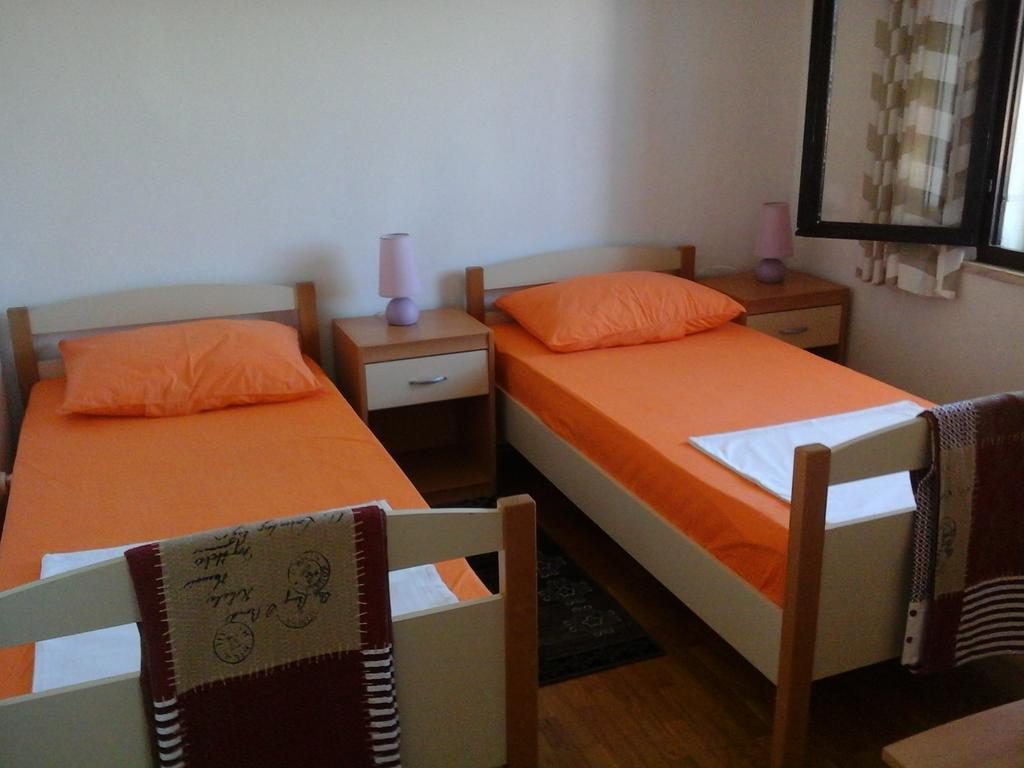 Apartments Tomovic Λομπάρδα Εξωτερικό φωτογραφία